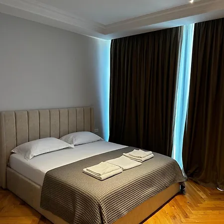 Bliss Luxury With Private Pool 5 Min To Beach, ドゥラス